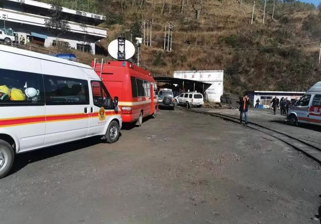 中国贵州发生煤矿事故 14人死亡2人被困