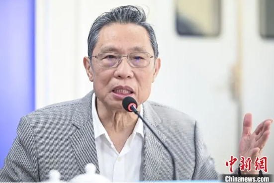 钟南山：不要指望疫情全部消失，不影响生活生产即可
