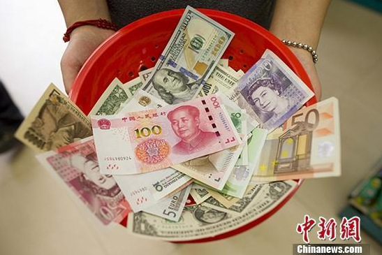 美股暴跌，差点熔断！特朗普又怼美联储！