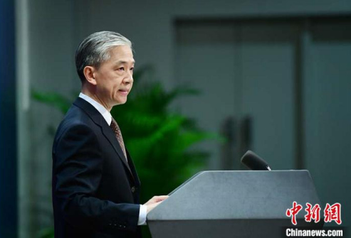 蓬佩奥威胁撤下微信等中国应用程序 中国外交部回应