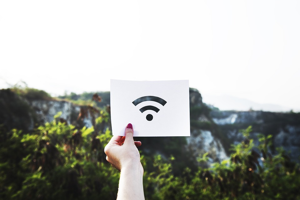 晚上睡觉要不要关 Wi-Fi ？关于辐射的 5 个真相