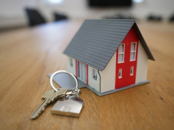 build a house 4503738 640