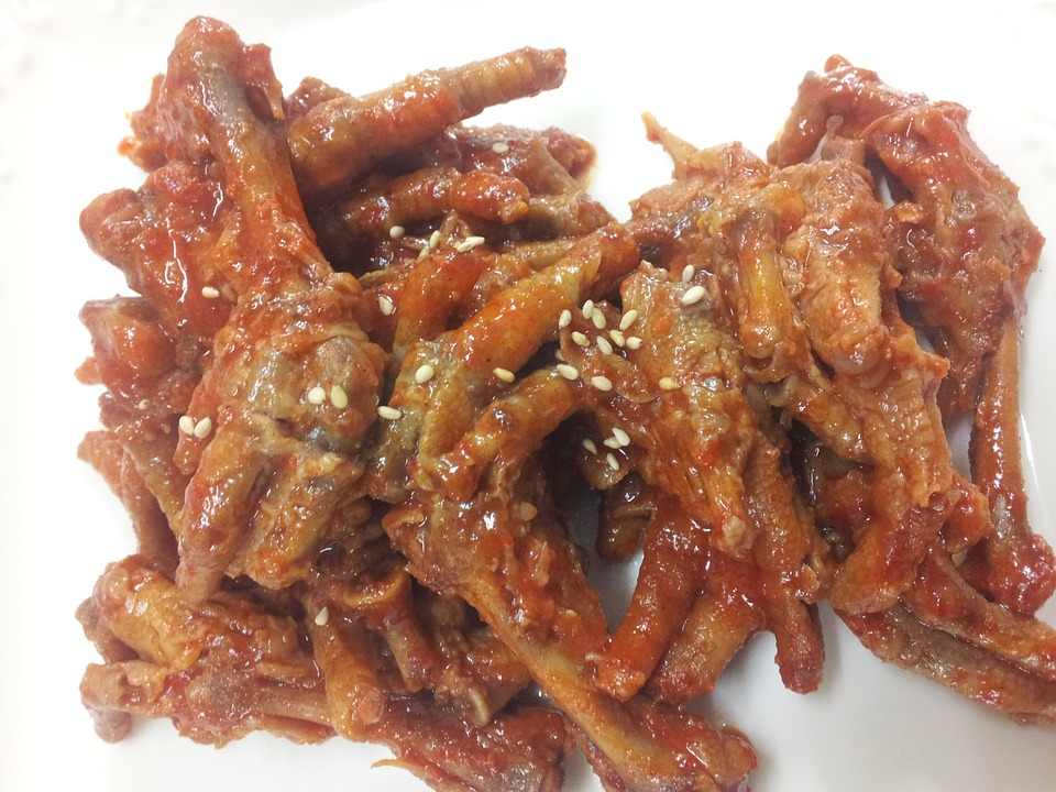 中美鸡肉贸易天作之合？美国爱熟肉，华人爱鸡爪