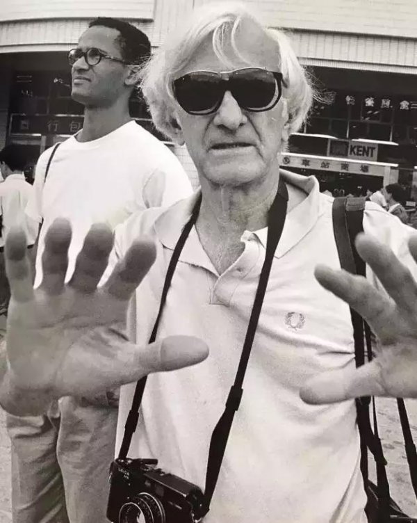 chinese old tourists10