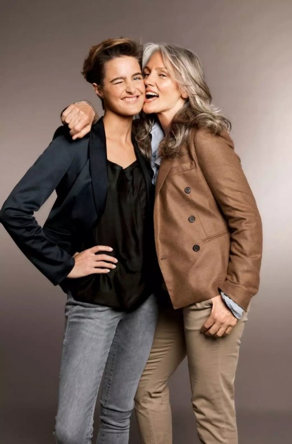 cindy with other.webp