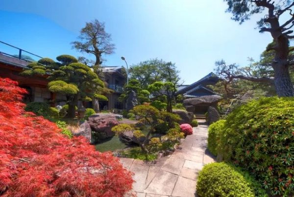 courtyards of japan 19