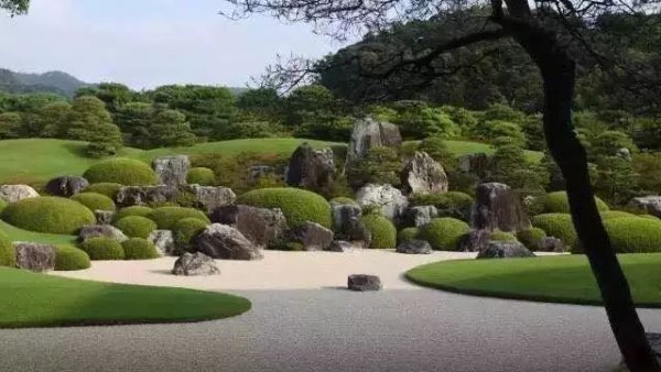 courtyards of japan 5