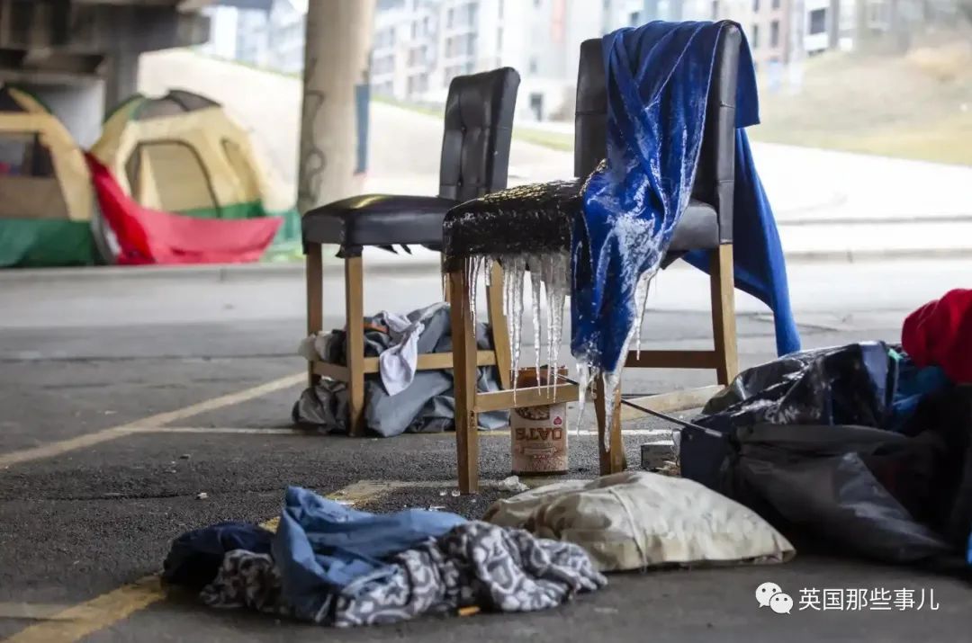 【英国那些事儿】美国德州极寒导致全城大停电…有人冻死摔死，政客们却在打嘴仗？