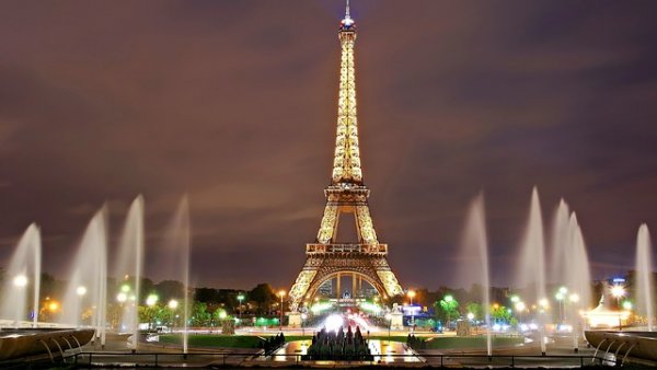 eiffel tower 1280022 640