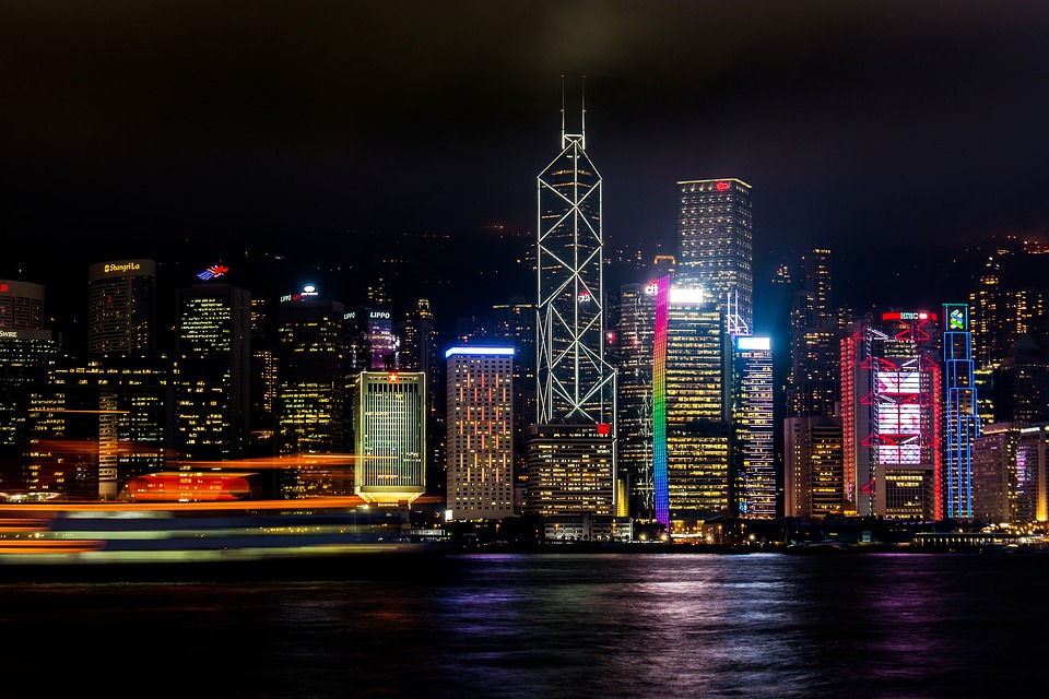 中国城市竞争力报告：深港沪蝉联前三强、“南强北弱”格局强化