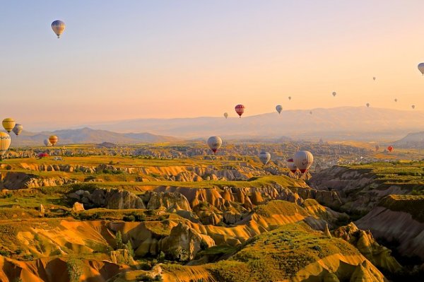 hot air ballons 828967 640