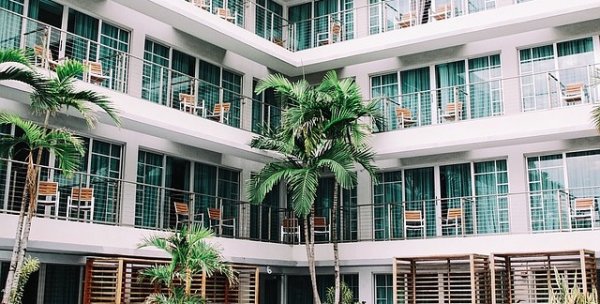 hotel 1209021 640