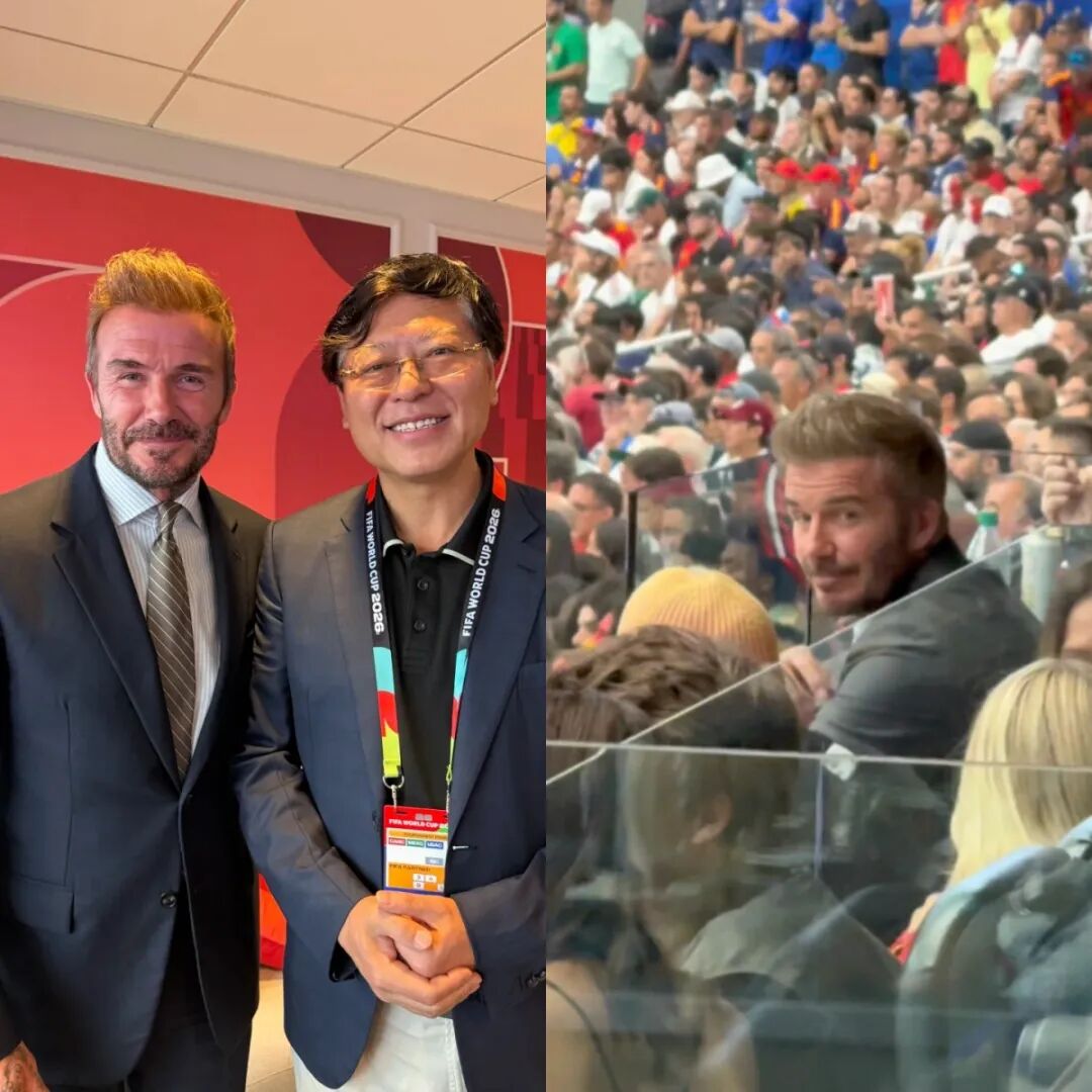 马云穿白T低调看球！李彦宏、丁磊靠边站，万亿大佬合照C位居然是他…