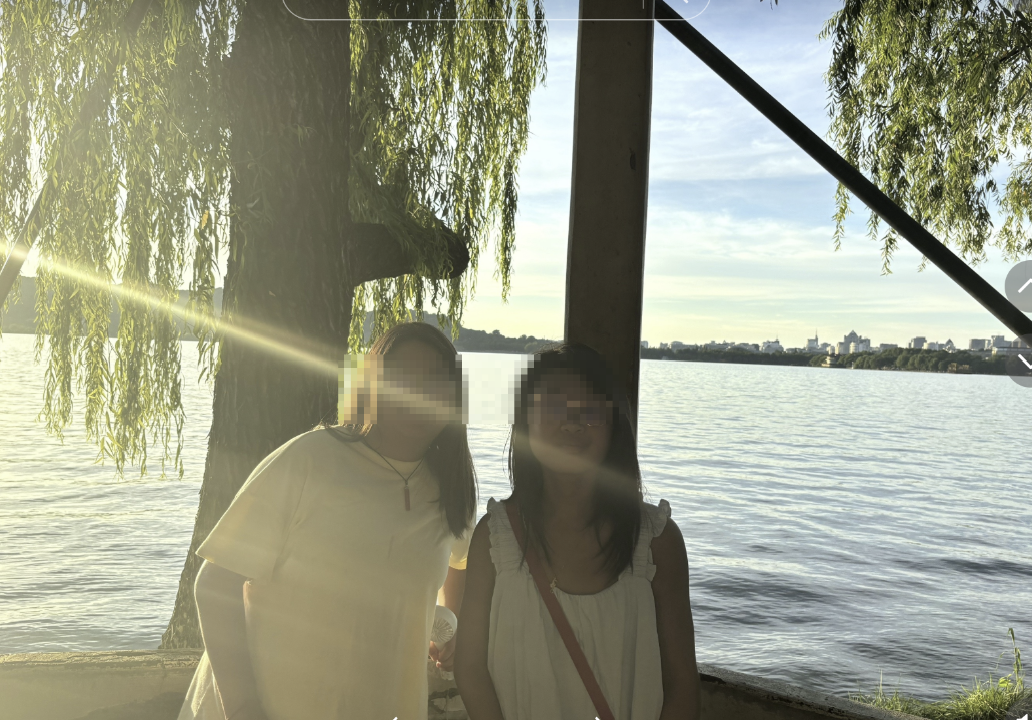 真心痛！副总裁丈夫杀害妻子和6个孩子后纵火自杀，2名中国养女刚和妈妈结束寻根之旅