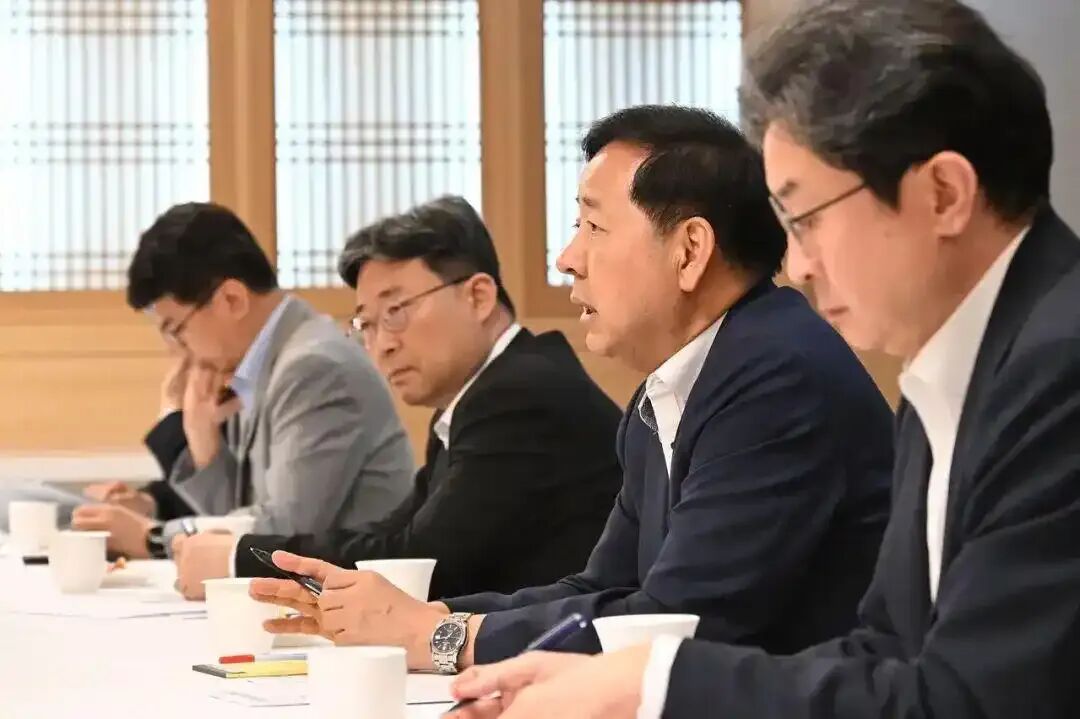 总统带头卖房炒股,all in收割全国韭菜?韩国“黄金时代”太魔幻了……