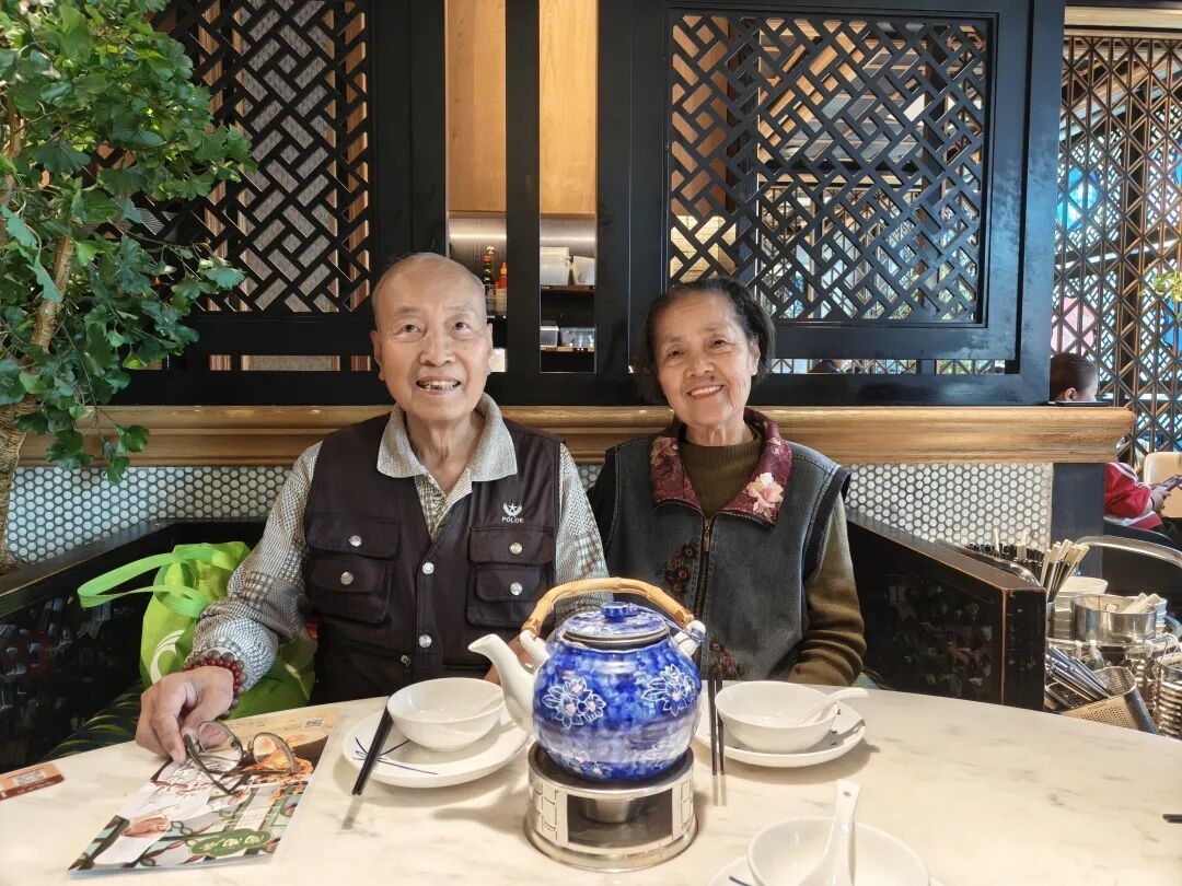 89岁退伍老兵,晚期癌症全身骨转移5年,每天走1公里下馆子