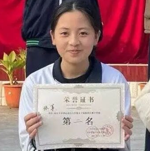 传销头目出狱变“国学大师”一人收12万,殴打性侵却被家长奉若神明