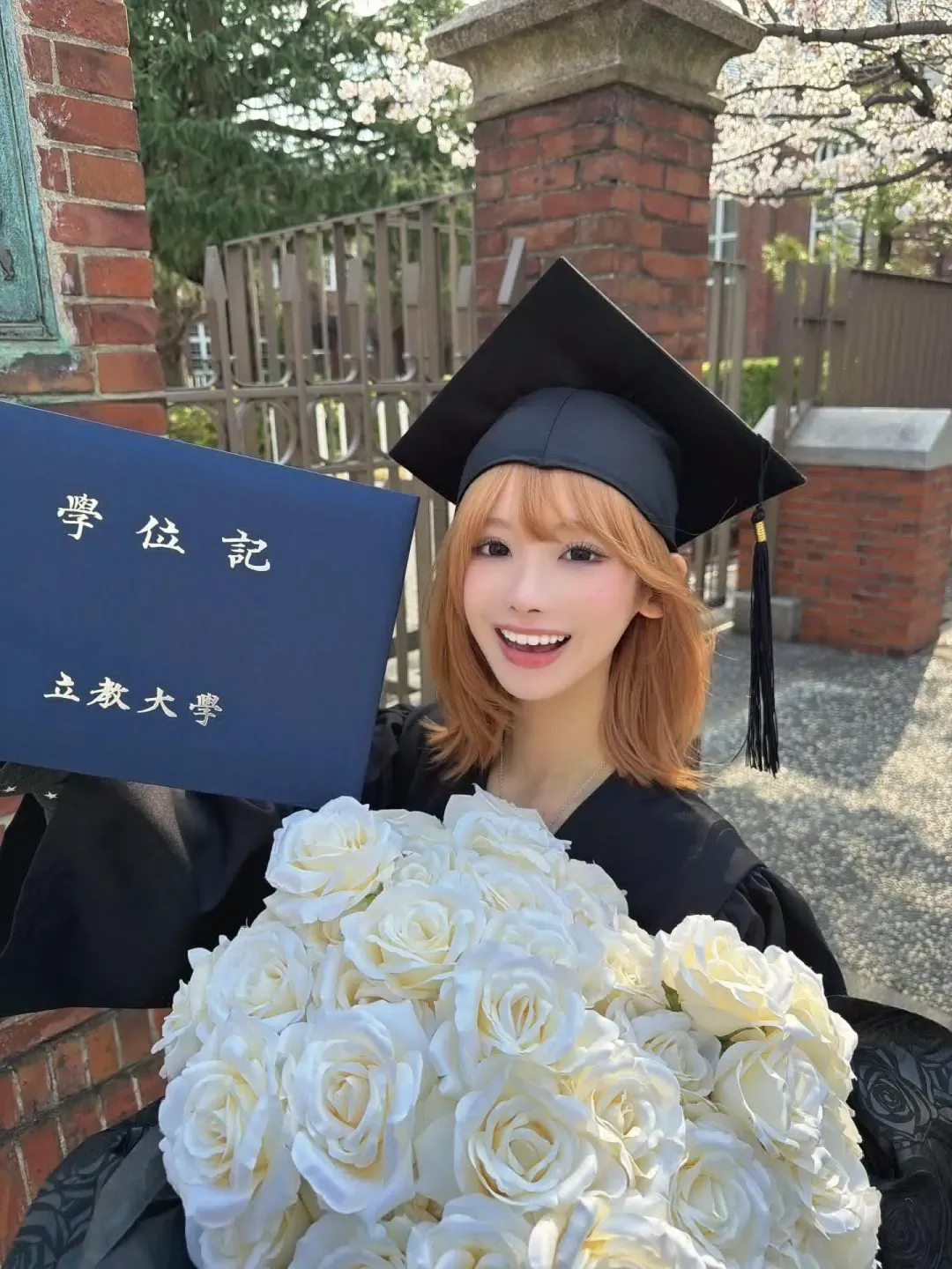 26岁学霸女孩为偶像自杀,偶像却说“我很幸福”?