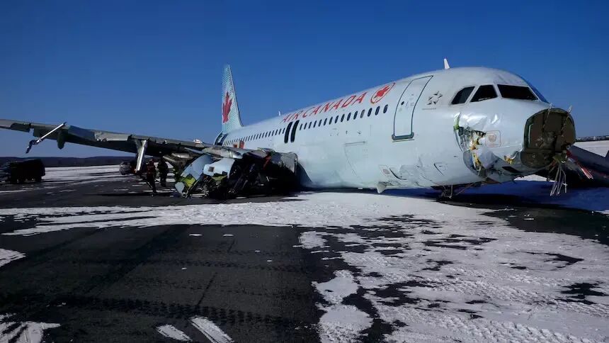 引擎脱落、起落架全毁,加航客机撞上跑道灯,乘客获赔1800万