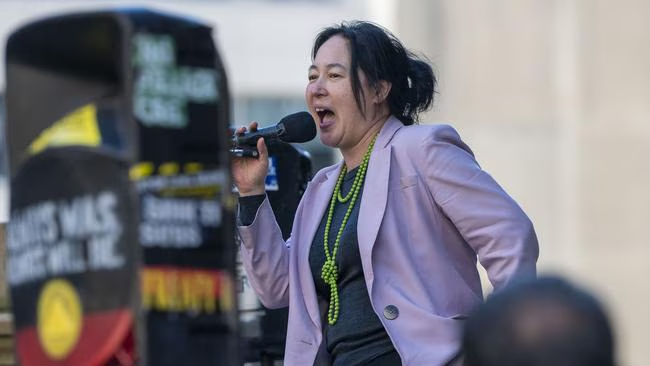现场直击! 全澳各地爆发游行, 数千人涌上街头! 抗议一国党, 矛头直指韩森