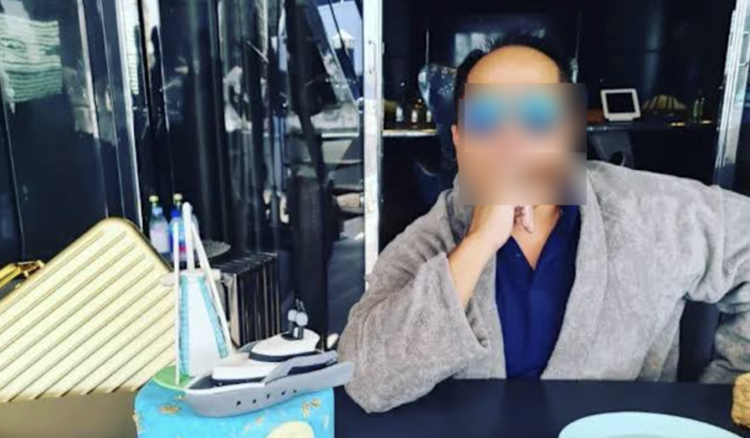 华人加密币大佬30楼豪宅坠亡!死时裸身套着塑料袋留神秘字条,曾在朋友圈狂露财?