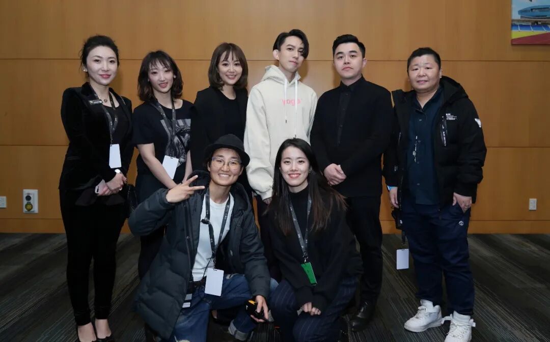 独家!16岁湖北少年远赴新西兰,20多年后纵横豪车、演艺、地产、医美、高端进口等赛道,涉五大产业……