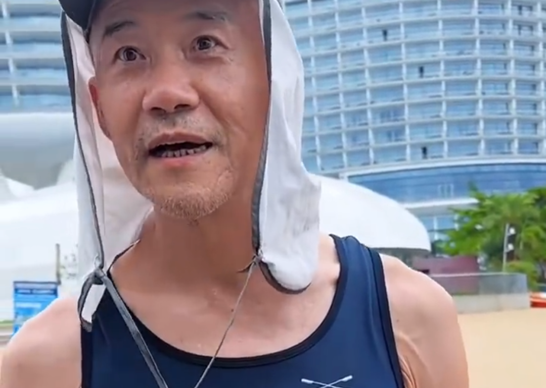 75岁王石开健身房,每小时收费最高308元!近年频繁参与HYROX赛事夺冠,被质疑“换年轻人心脏”,本人最新发声
