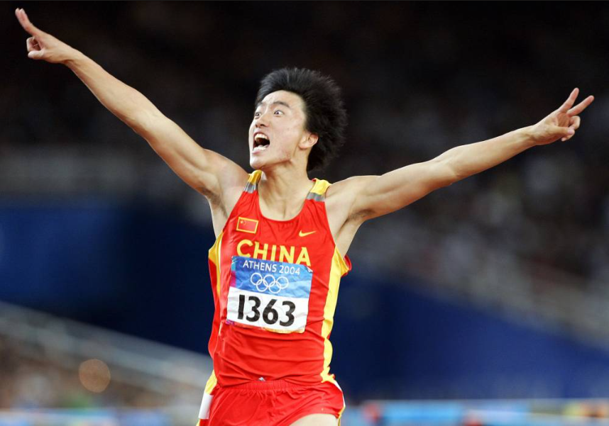 “初代体坛挨骂王”喊话上热搜,让12万网友帮自己“找出路”