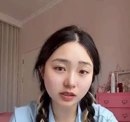 “半个月工资仅55元,被踢出845个工作群”,女子工作6年多被迫离职,加班证据有几个G……法院判了