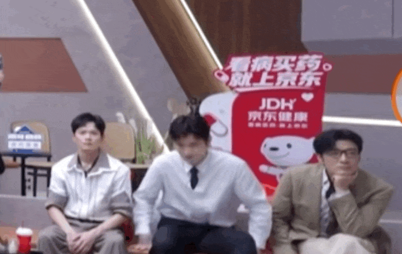 被骂“剧组夫妻”，内娱第一个受害的男明星出现了……