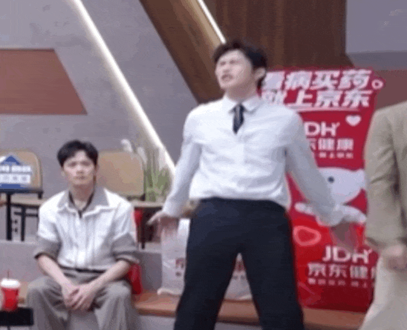 被骂“剧组夫妻”，内娱第一个受害的男明星出现了……