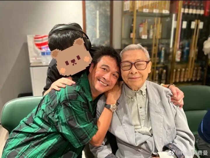 又一老戏骨去世,享年94岁!一生塑造无数经典角色,知名女演员晒合影:不舍,太不舍,网友:一代人的记忆