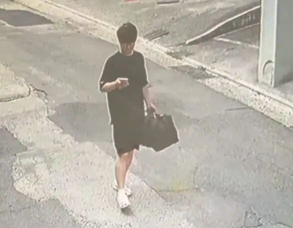 韩媒曝杀害留学生中籍讲师抛尸监控!边玩手机边作恶,遇害女生家属想引渡他回国受审!