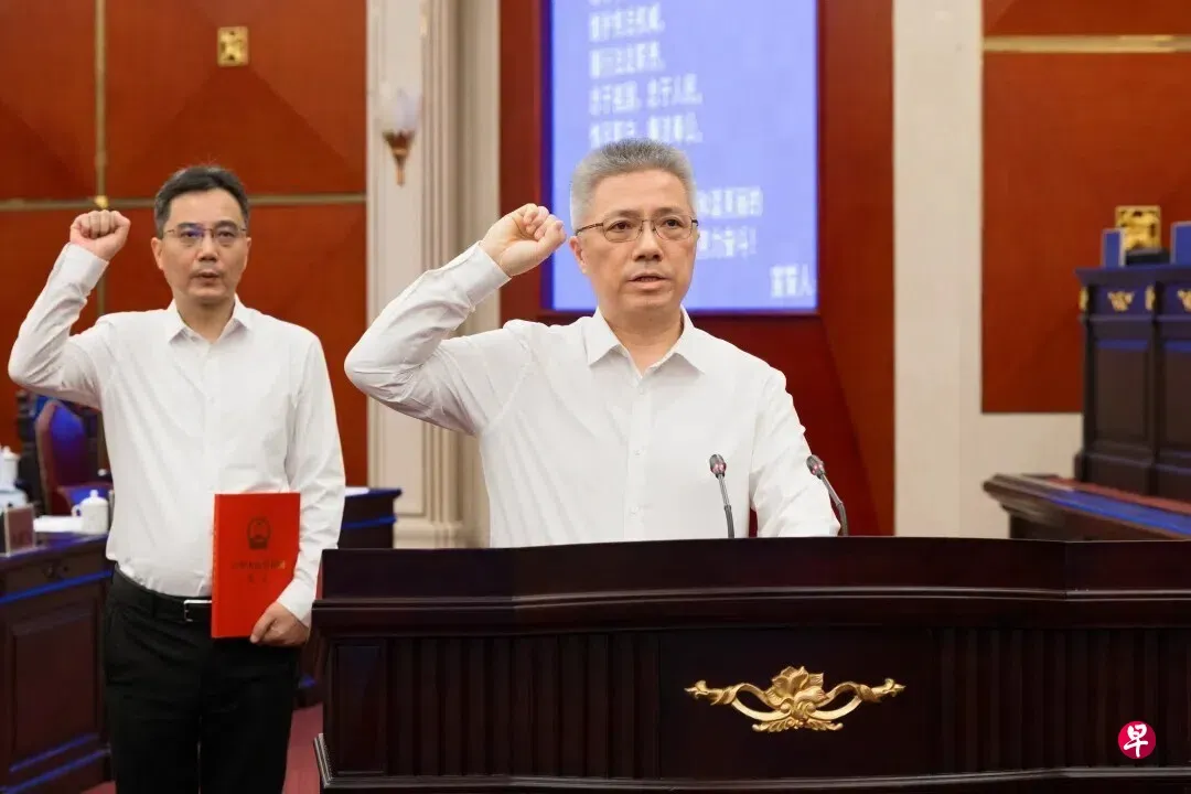 上海市长换人！70后的他被任命为代市长