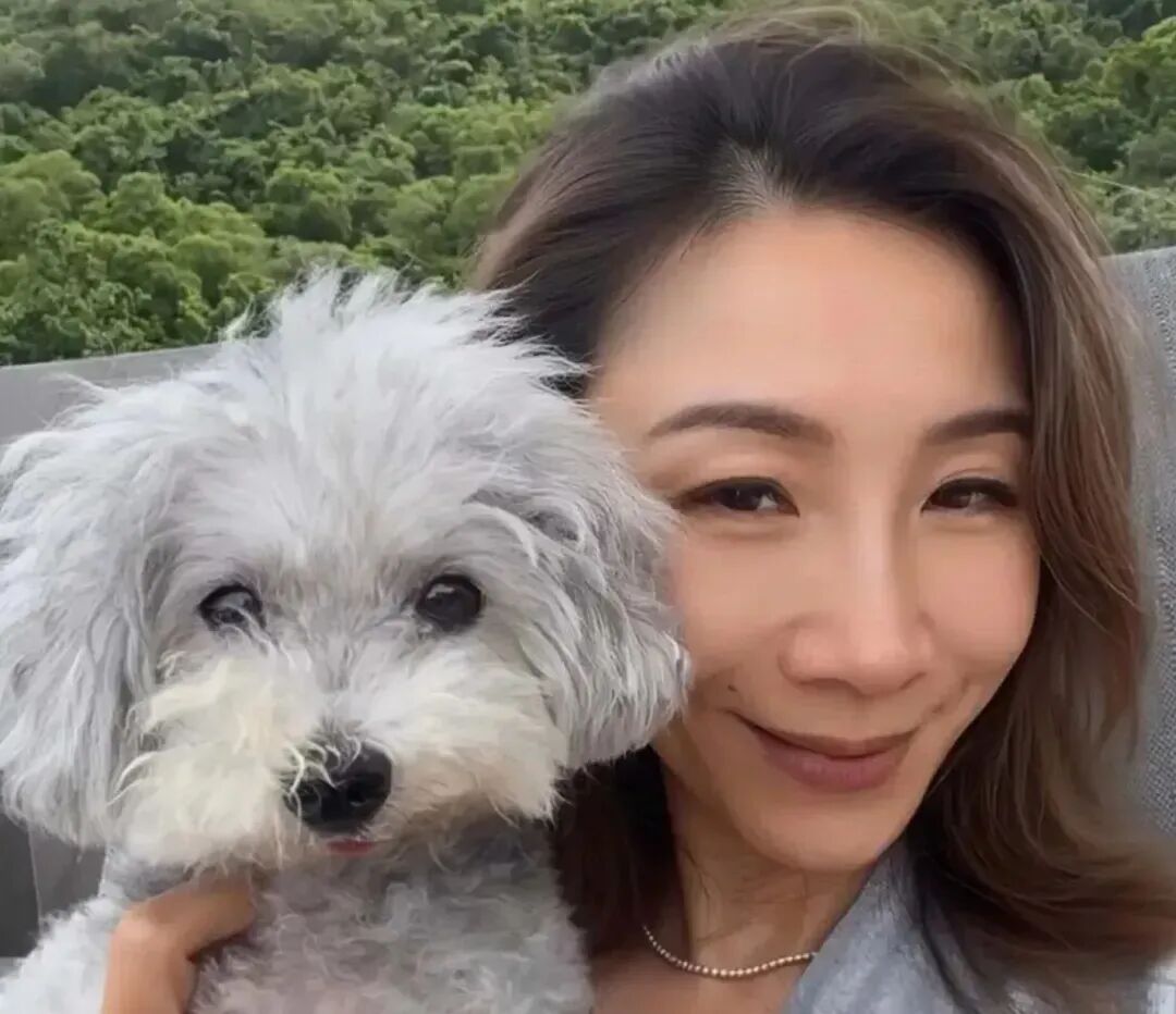 炸锅! 女星被曝未婚生两胎 曾自曝谈过29次恋爱 前任遍布多国!