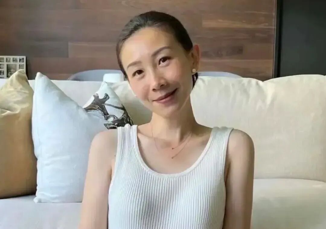 炸锅! 女星被曝未婚生两胎 曾自曝谈过29次恋爱 前任遍布多国!