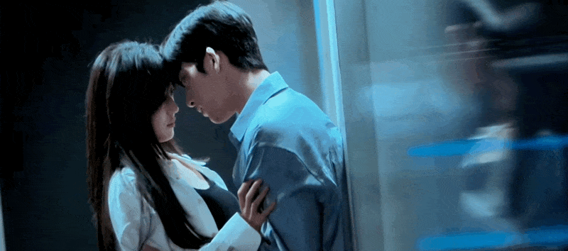 被骂“内娱普女”十年，她终于靠脸翻红了？