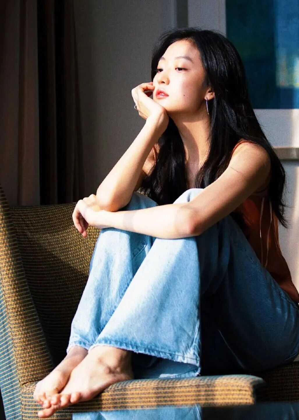 被骂“内娱普女”十年，她终于靠脸翻红了？