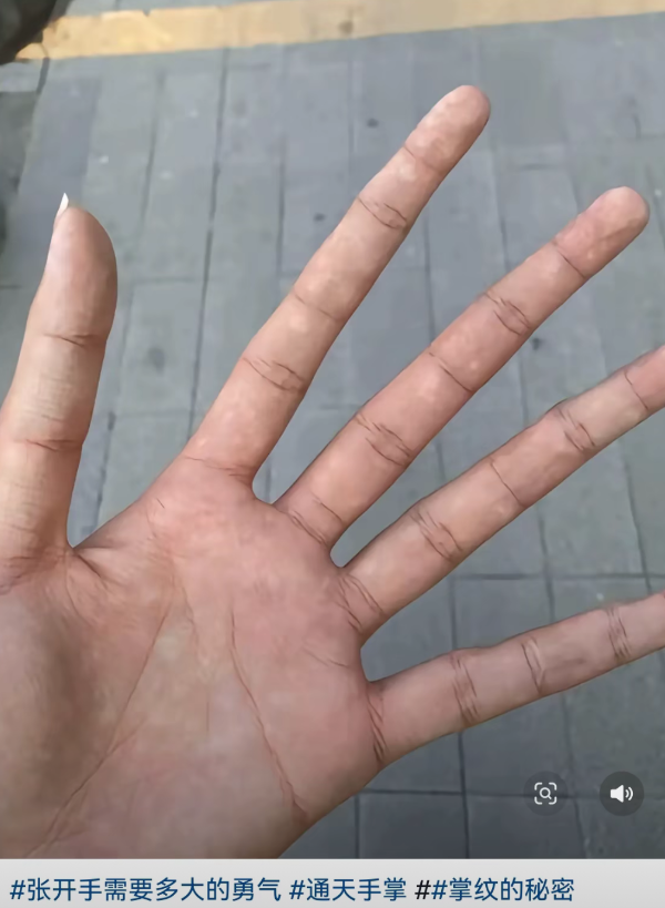 哈哈哈!iphone Duo名场面,这个手指也太长了吧!?