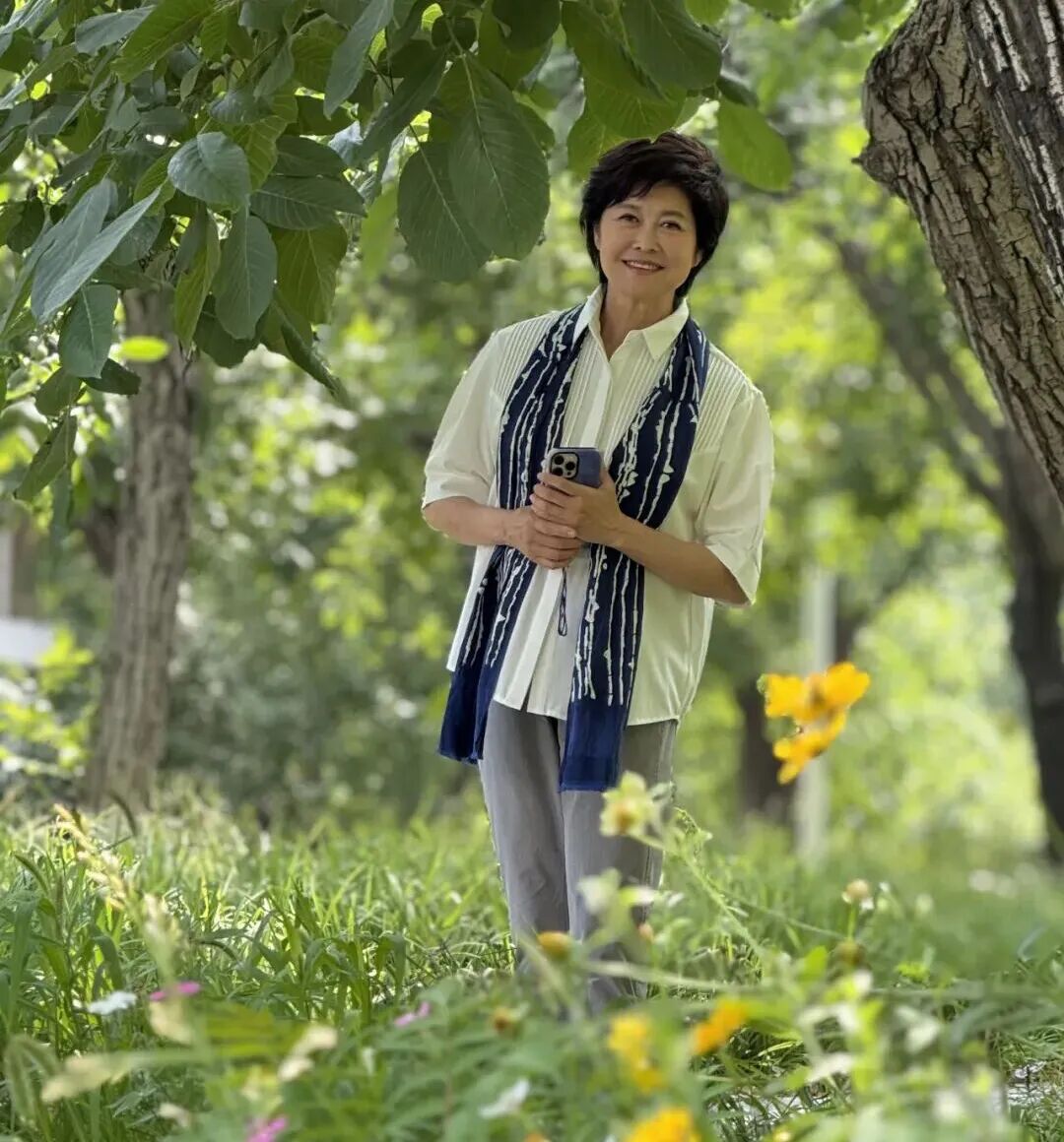 敬一丹因脑出血离世,医生提醒:这5个信号出现一个就要警惕
