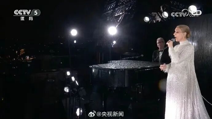 900万人抢48万张票创纪录，平台多次瘫痪！58岁国际天后复出泪洒现场，演唱27首歌；预计创造近80亿元经济价值