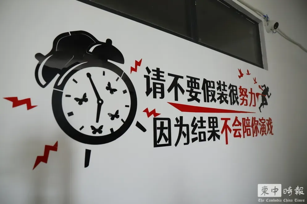 “8号电诈园区”负责人、一39岁柬埔寨男子被捕,此前鲜少出现。园区幕后老板为太子集团