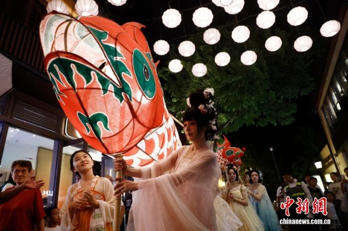 古人如何过中秋?唐代赏月成为文人风雅时尚-中新网