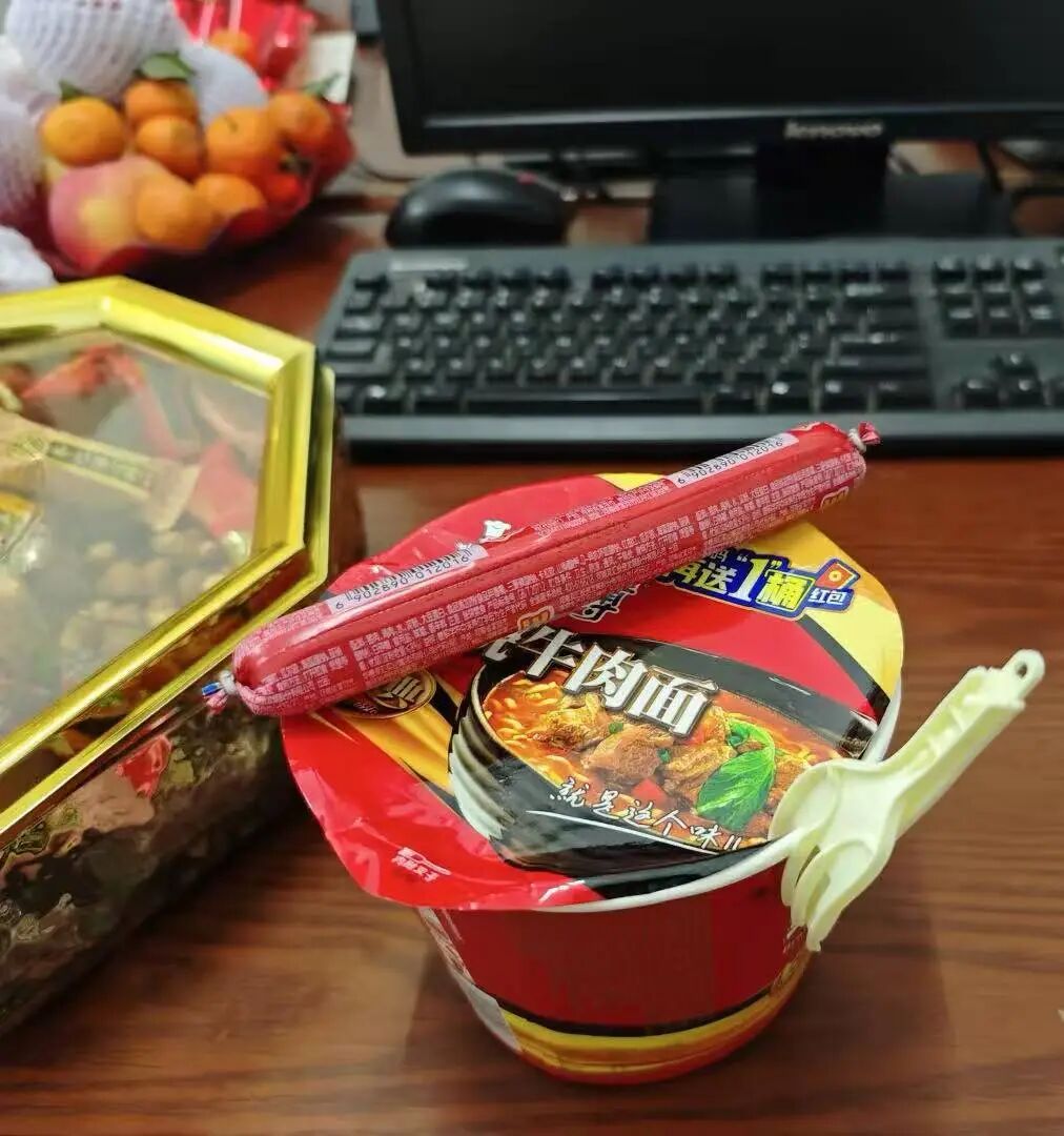 又一滴时代的眼泪:火腿肠也卖不动了?