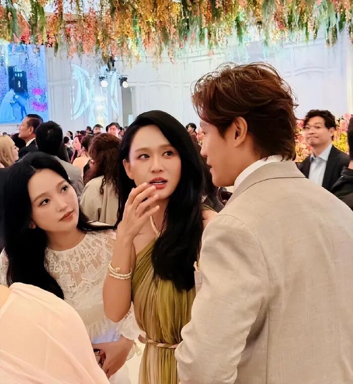 奚梦瑶澳门婚礼站C位!何超琼、甘比送祝福,半个港澳名流圈都来了