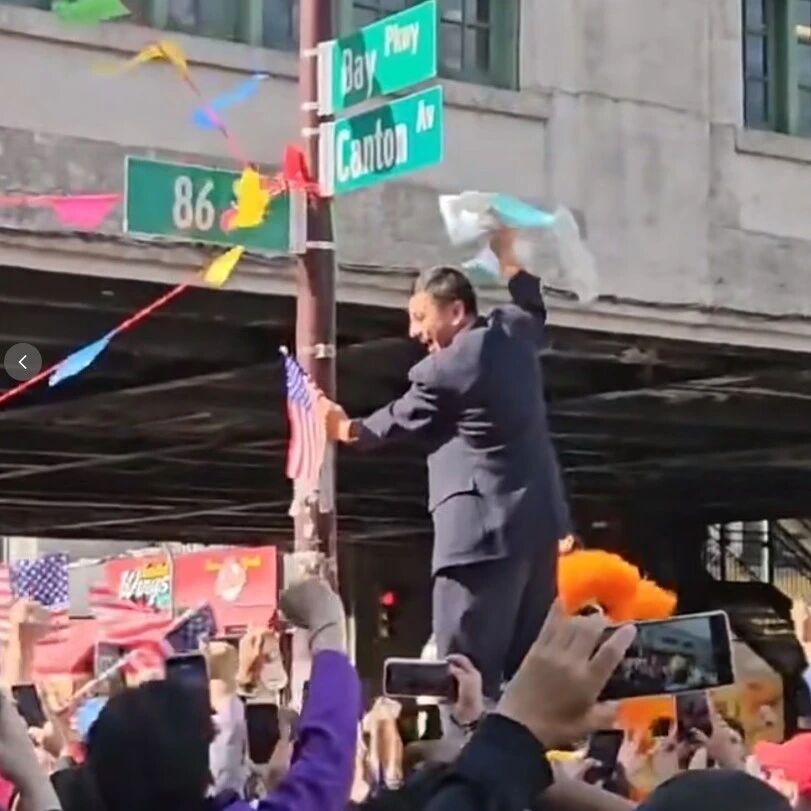 纽约正式挂上“广东大道”街牌!华人在这里扎根,也把名字留了下来