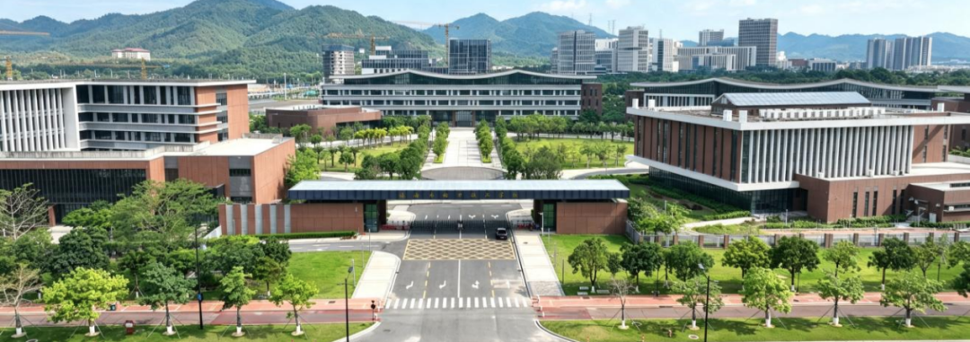 董明珠的技校开学了!首届报名超8000人,620分学生放弃重点班入学