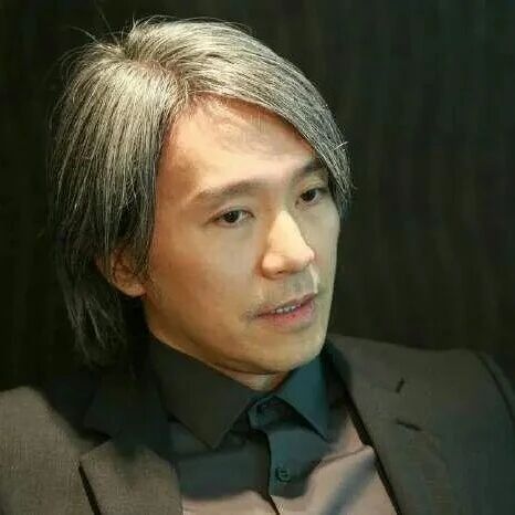 1港元卖掉内地影院业务后,周星驰入局国漫