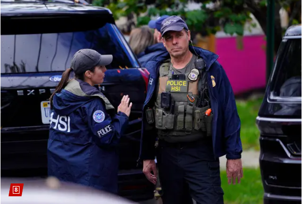 美国国会震动！联邦特工突袭女议员住宅，调查童年移民文件，多段婚姻争议再浮现