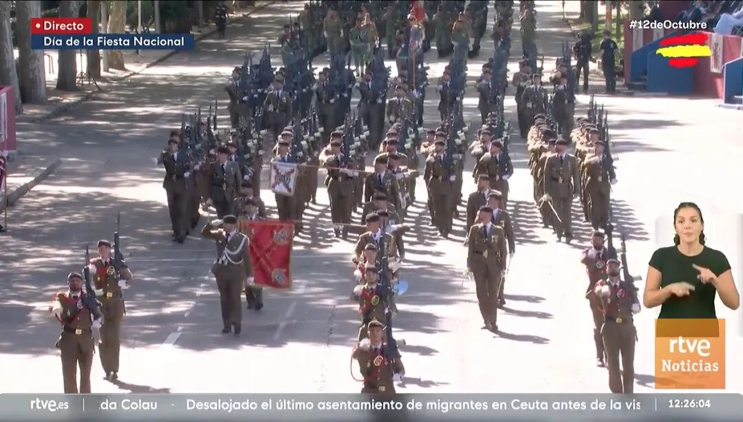 西班牙举办2026国庆阅兵式,王室出席,公主很帅!